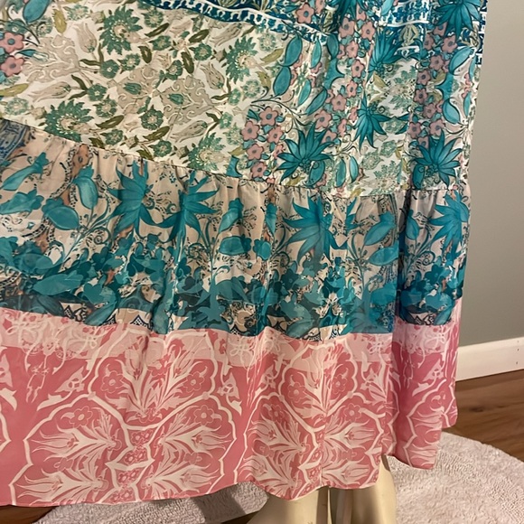 avenue, floral, maxi dress. Size 16 - Picture 9 of 13